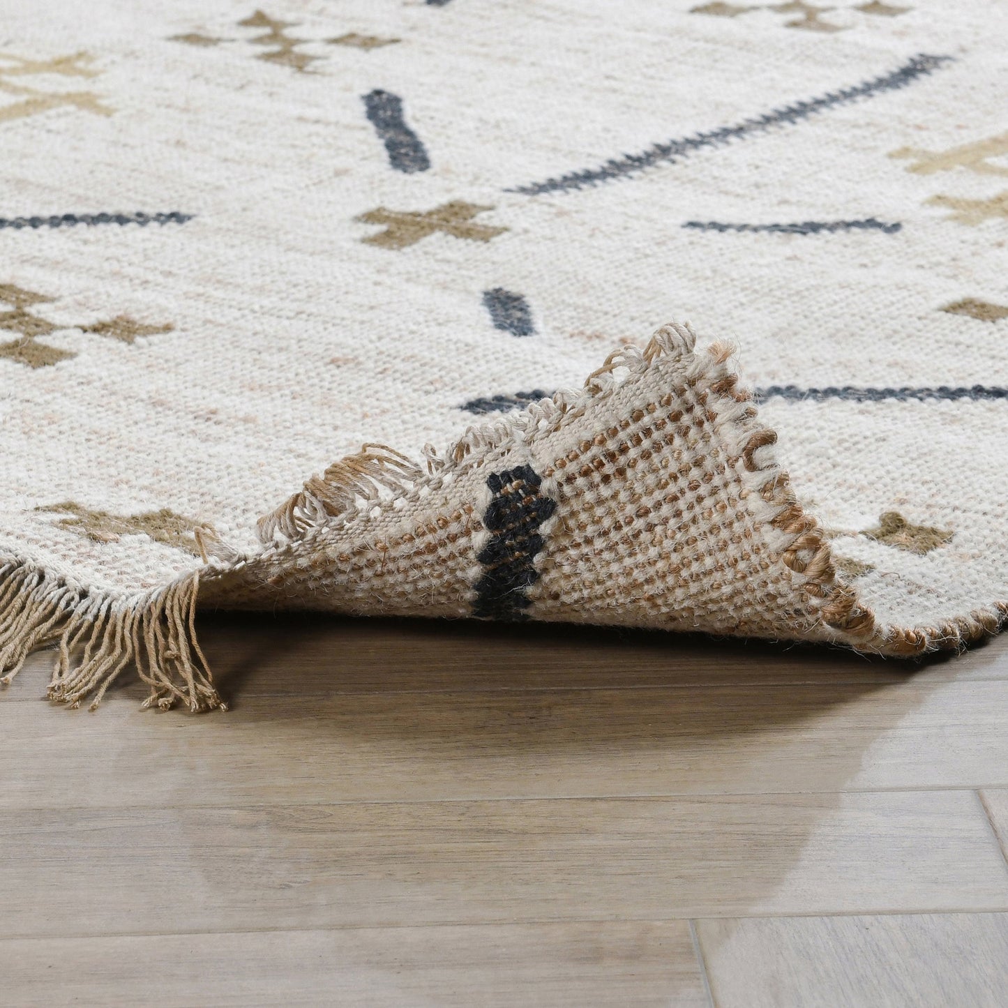 Ivory Multi 60% Wool Wool & Wool Blend Belfast Caviar Rug Collection