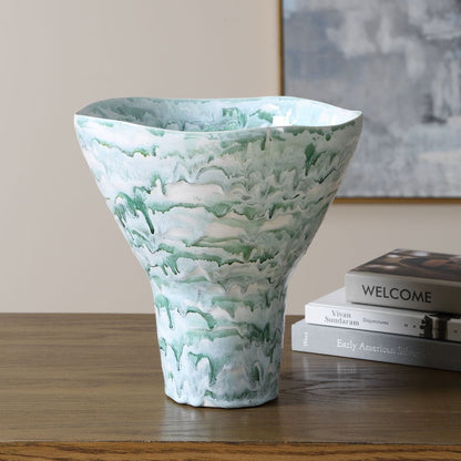 Vernon 8 Vase
