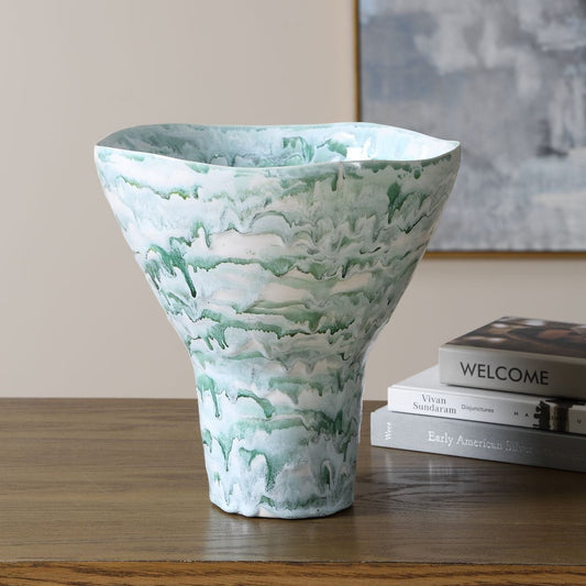 Vernon 8 Vase