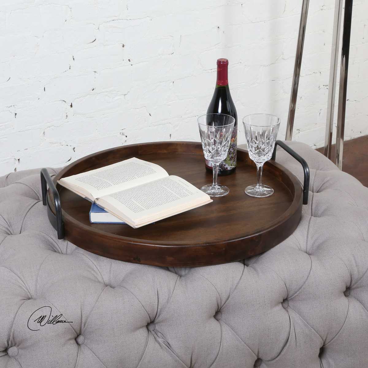 Signature Decor Accent