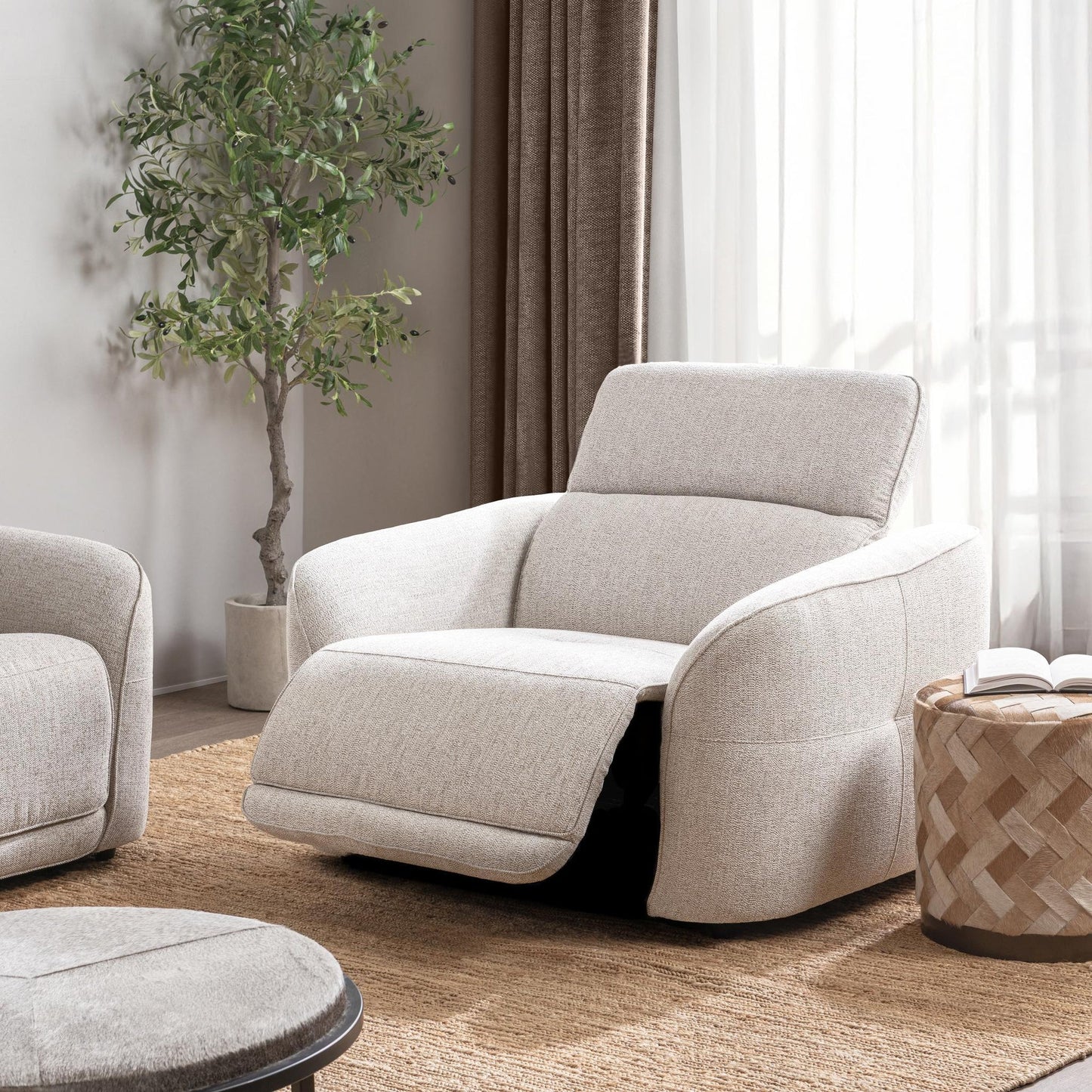 Gray 100% Polyester Accent Chair Ostend Power Recliner Collection