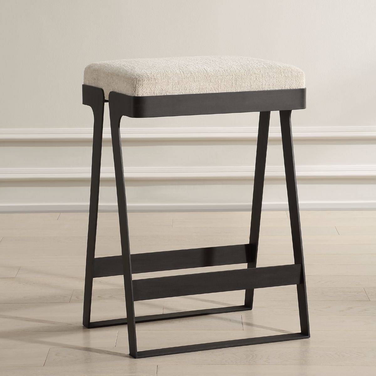 Finchley 6 Counter Stool