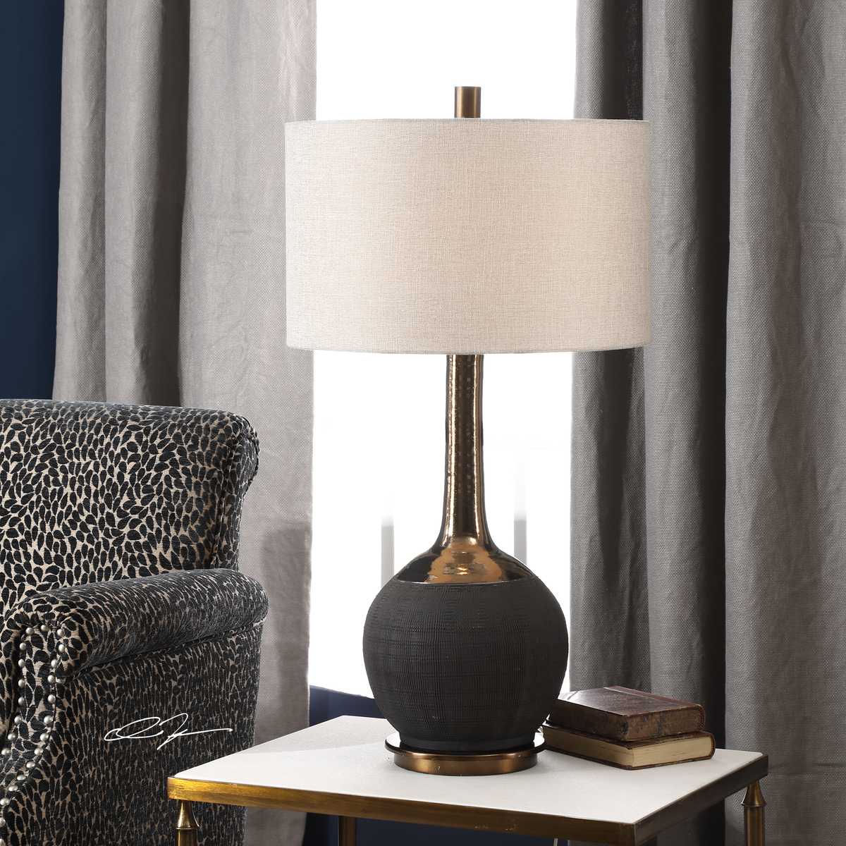 Refined Table Lamp