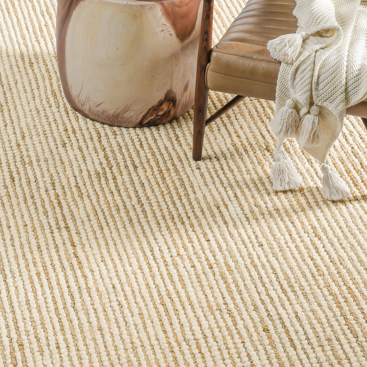 Ivory 50% Wool Wool & Wool Blend Valencia Rug Collection