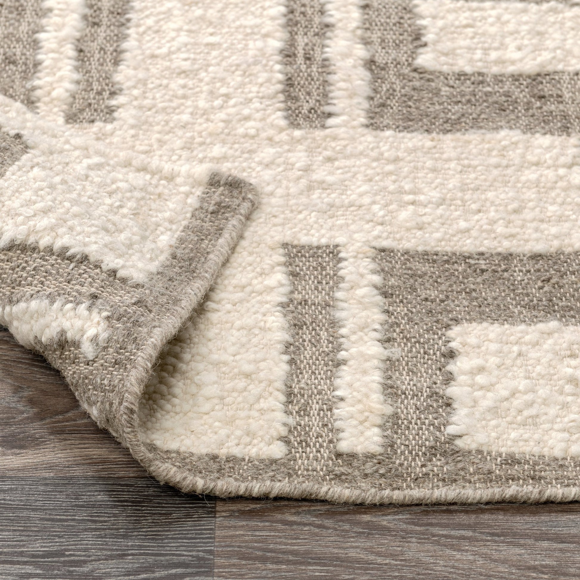 Charcoal/Ivory Wool & Wool Blend Kavala Rug Collection