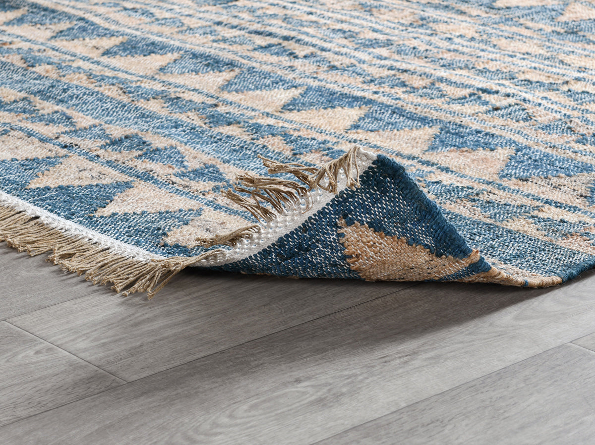 Blue Natural 80% Jute Jute & Seagras Solana Distressed Rug Collection