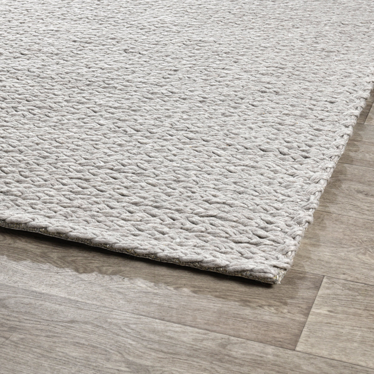 Gray Wool & Wool Blend Oxnard Wool Rug Collection