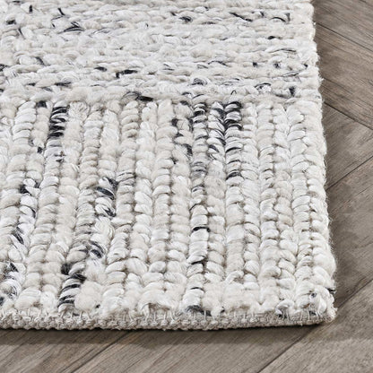 Ivory/Black 60% Wool Wool & Wool Blend Sosa Rug Collection