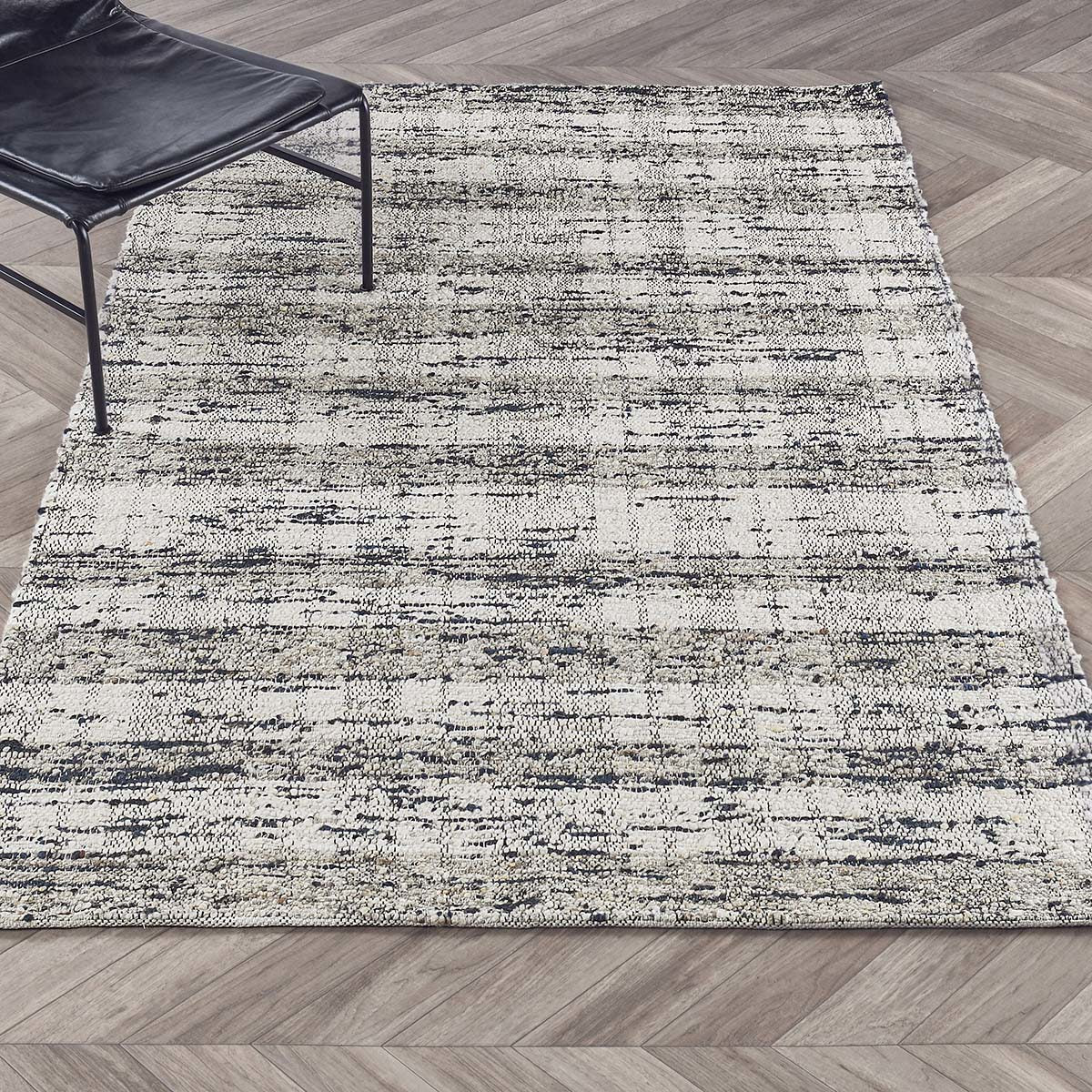 Ink Blue/Natural 75% Wool Wool & Wool Blend Perth Rug Collection