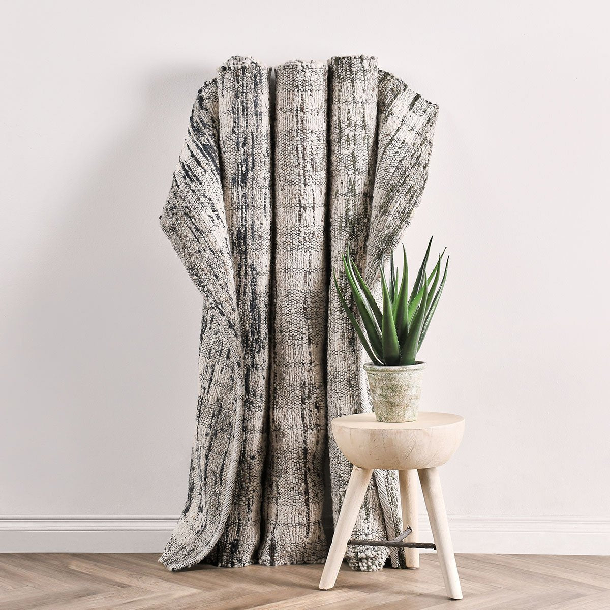 Green/Natural 75% Wool Wool & Wool Blend Perth Rug Collection