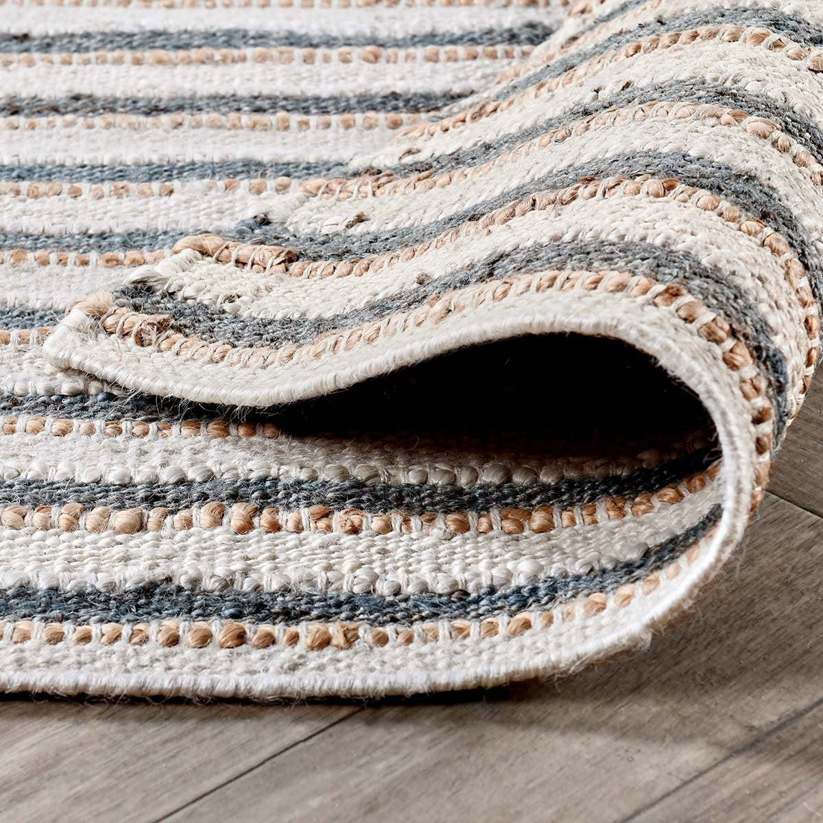 Ivory/Aqua 90% Jute Jute & Seagras Del Mar Rug Collection