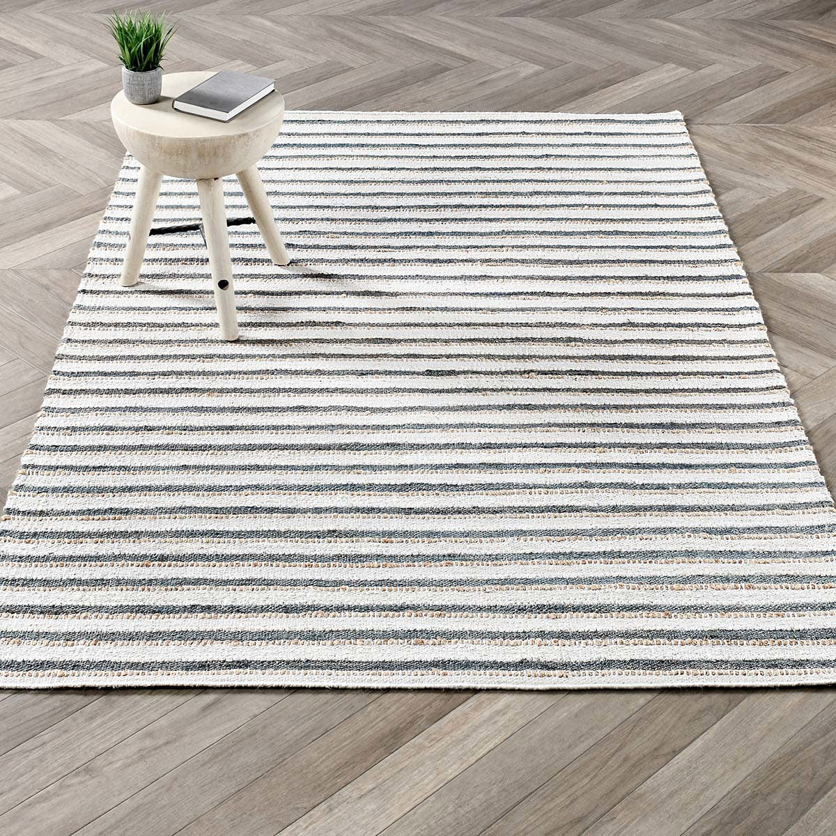 Ivory/Aqua 90% Jute Jute & Seagras Del Mar Rug Collection