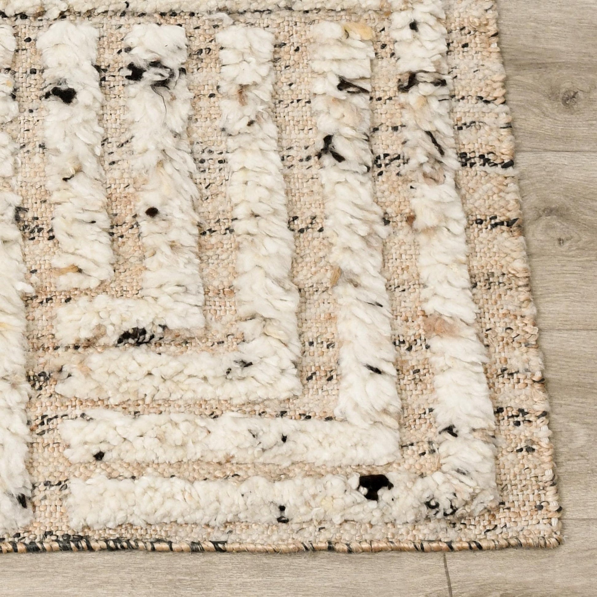Natural/Ivory 60% Jute Wool & Wool Blend Tuku Rug Collection