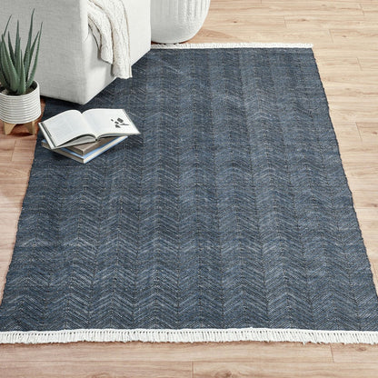 Navy 100% Polypropylene Performance Indoor/Outdoor Indoor/Outdoor Augusta Rug Collection