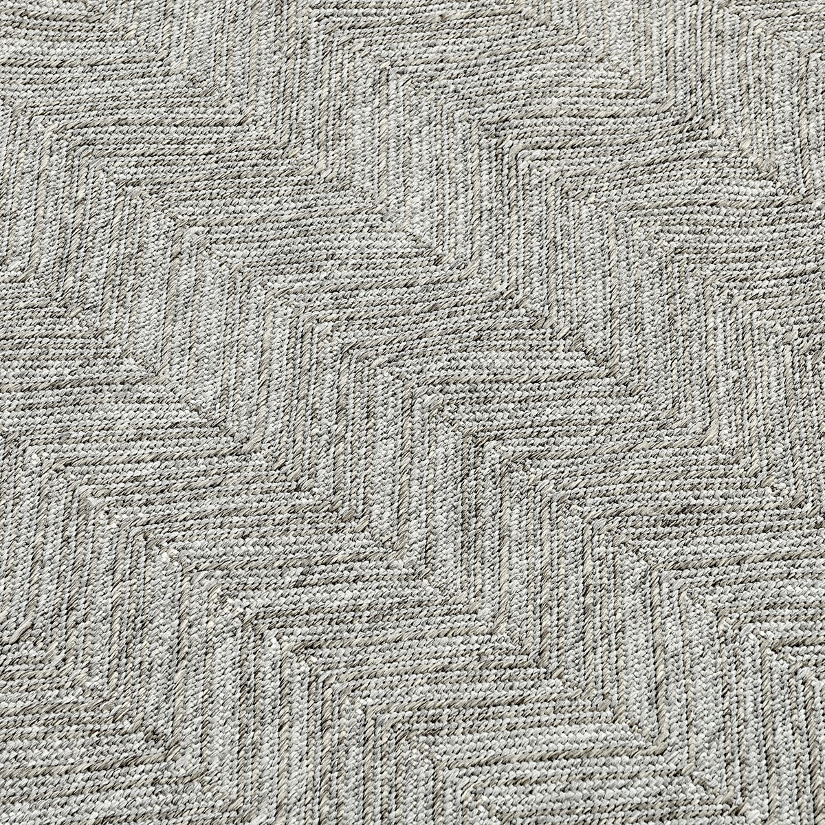 Stone Gray 100% Polypropylene Performance Indoor/Outdoor Indoor/Outdoor Augusta Rug Collection