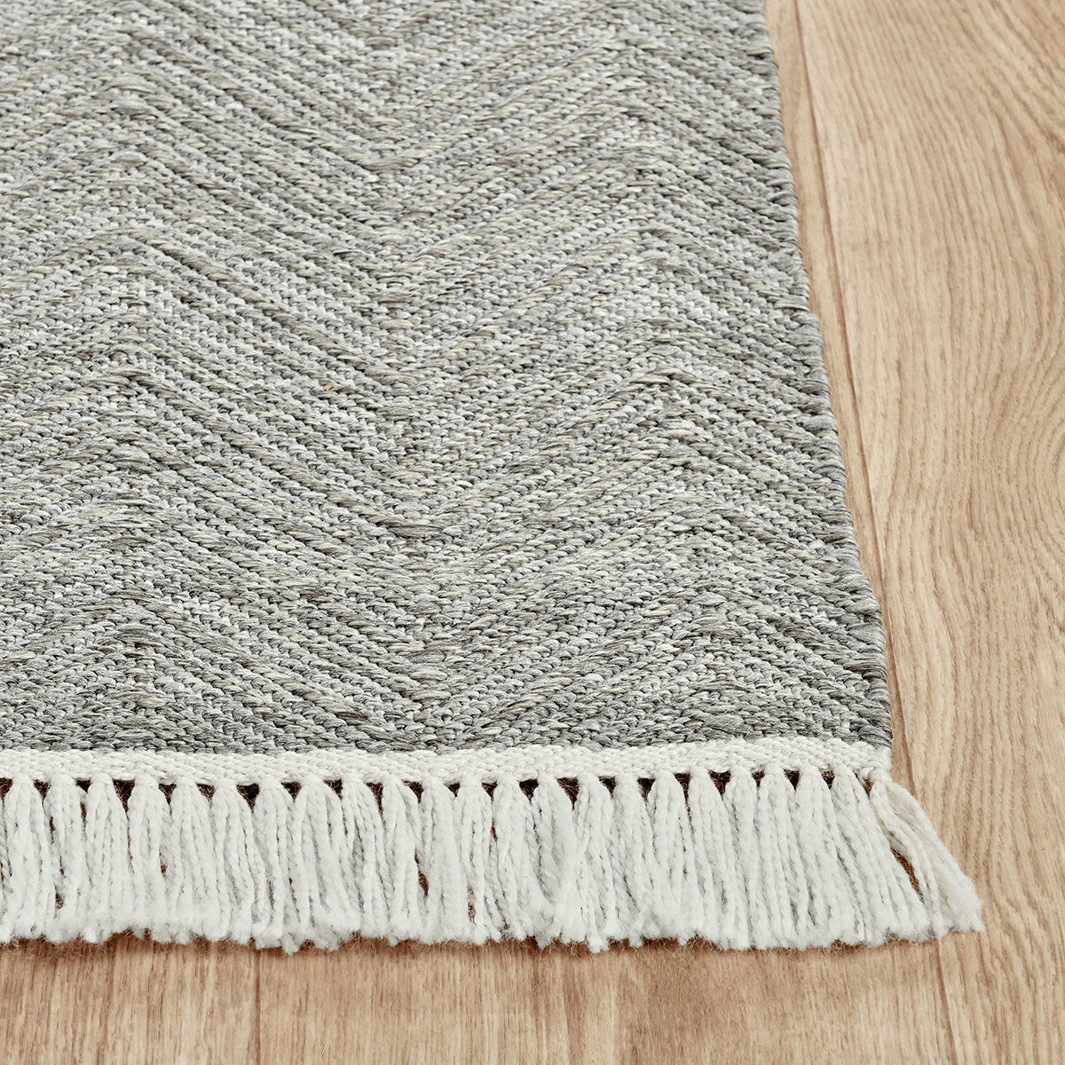 Stone Gray 100% Polypropylene Performance Indoor/Outdoor Indoor/Outdoor Augusta Rug Collection