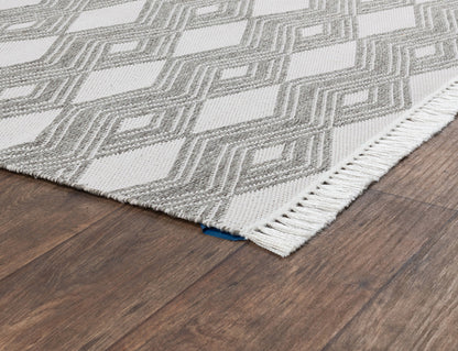Pebble Gray 100% Polypropylene Performance Indoor/Outdoor Indoor/Outdoor Banning Rug Collection