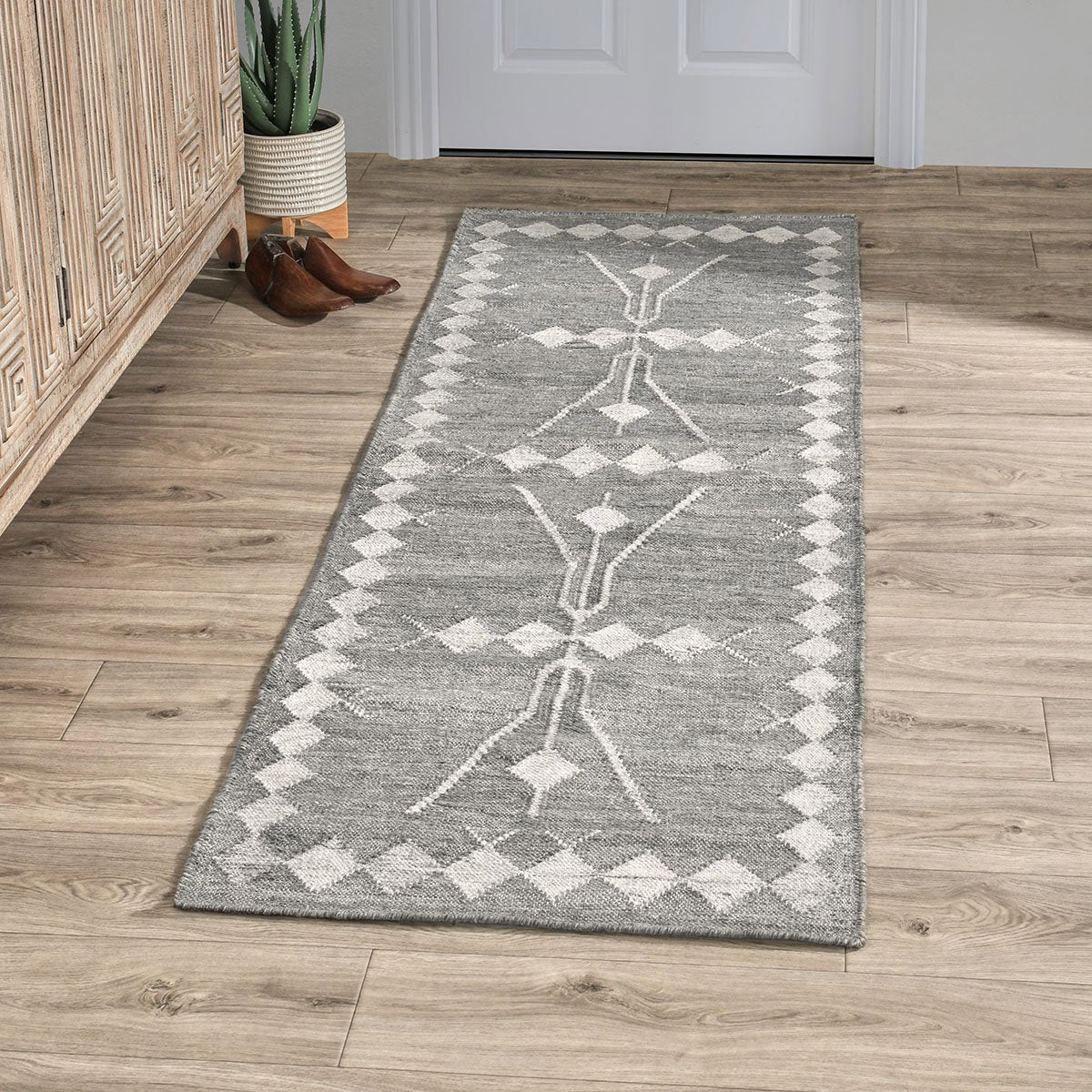 Gray Multi 100% Polyester Performance Indoor/Outdoor Indoor/Outdoor Oasis Rug Collection