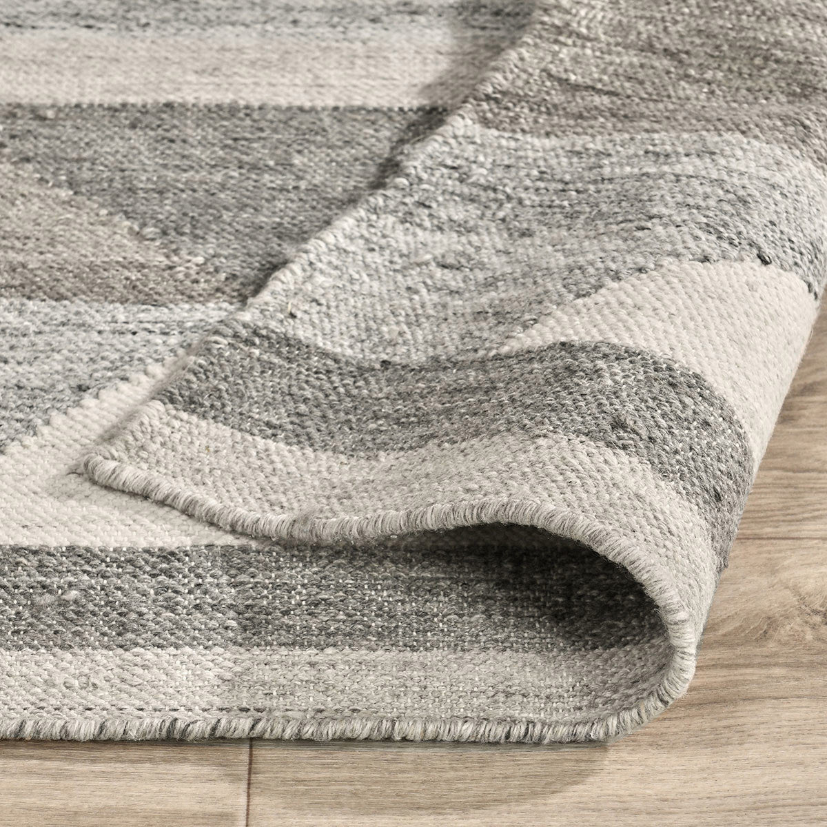 Hollis 4 Rug