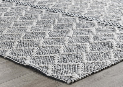 Green/Ivory 100% Recycled Polyester Performance Indoor/Outdoor Indoor/Outdoor Sonora Rug Collection