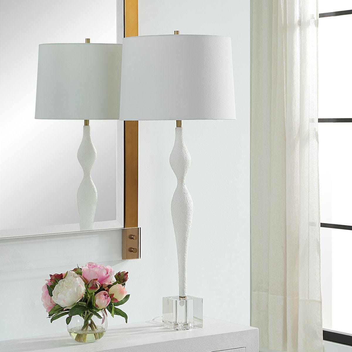 Refined Table Lamp
