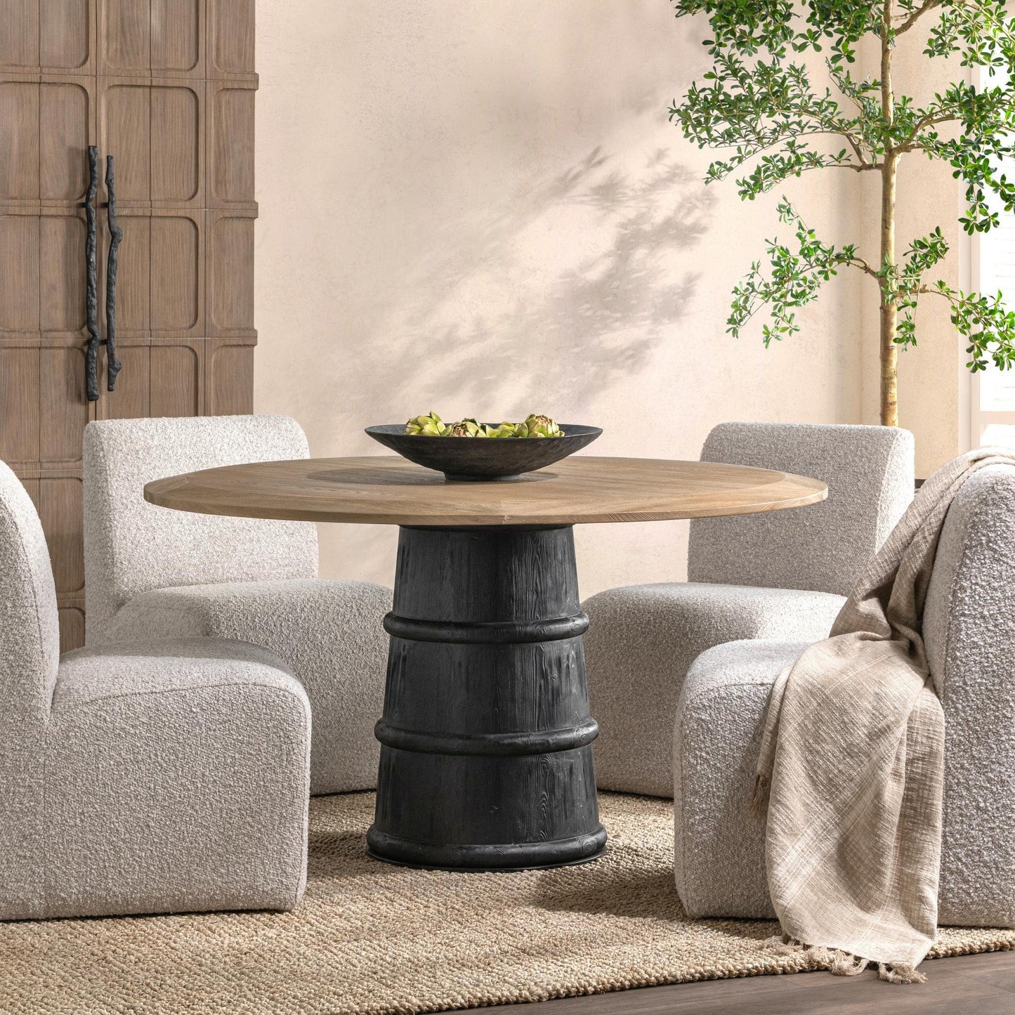 Lunen 55" Round Dining Table Soft Reef Noir Soft Reef Noir