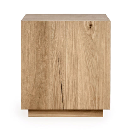 True Natural Oak Veneer Accent & End Table Layne End Table Collection