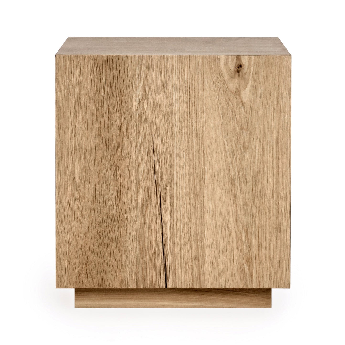 True Natural Oak Veneer Accent & End Table Layne End Table Collection