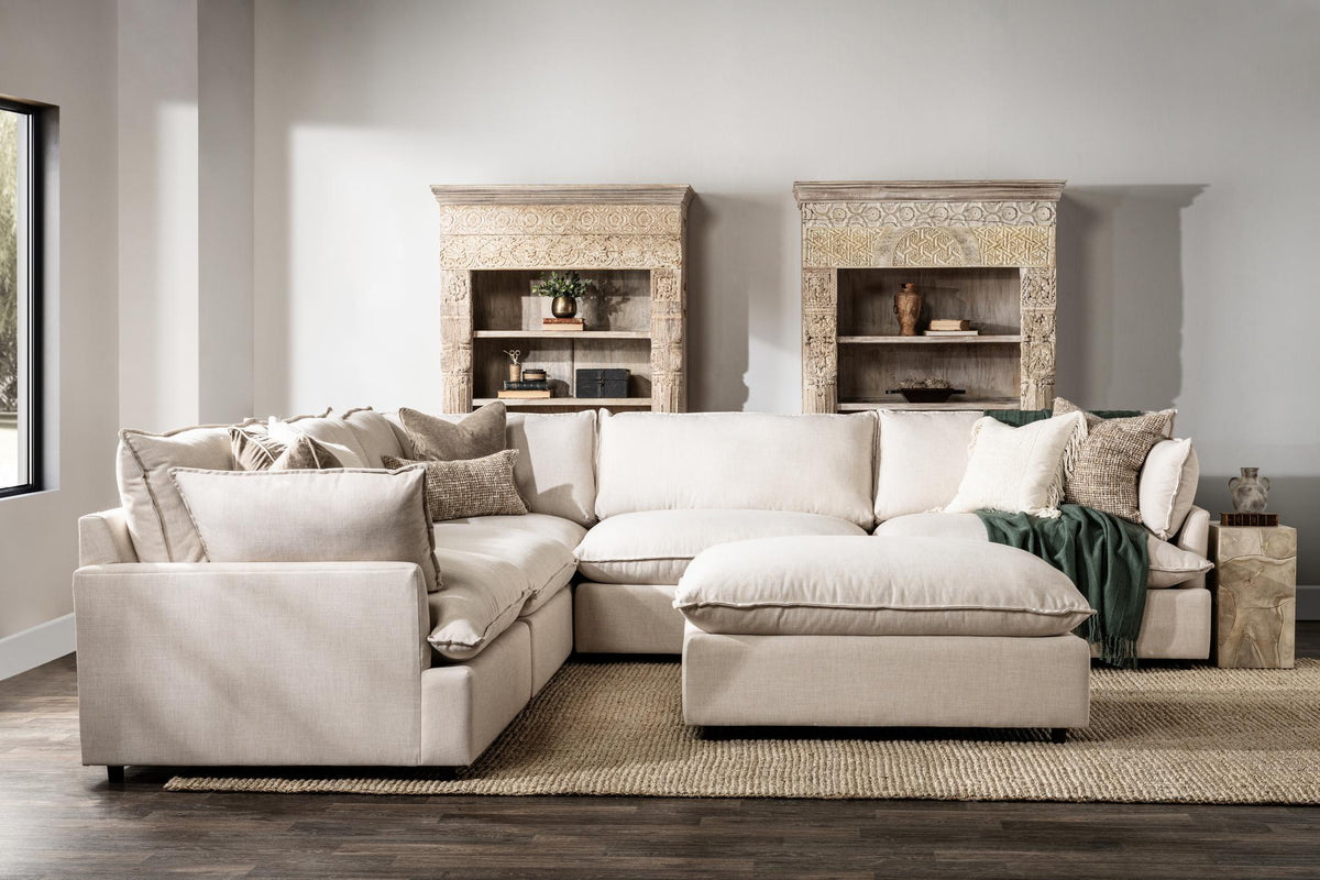 Elmstead 2 Sectional with Ottoman
