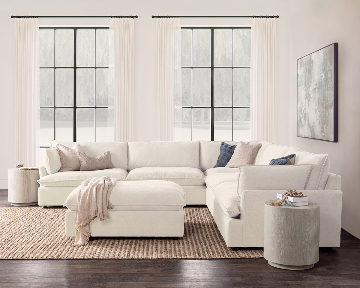 Elmstead 2 Sectional with Ottoman
