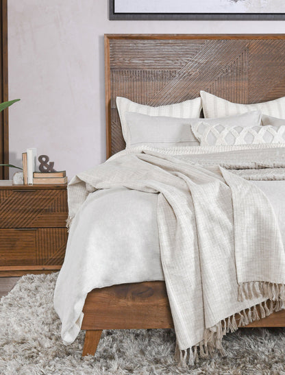 Honey Oak Veneer Queen Santa Barbara Bed Collection