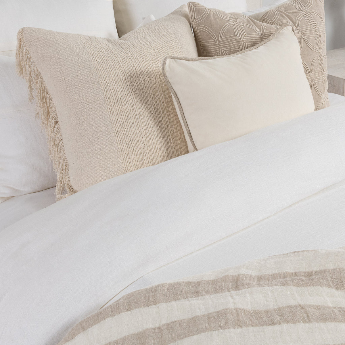 Hollis 2 Duvet Collection