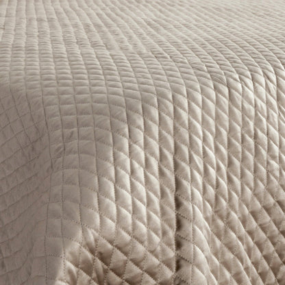 Ellery Quilt Collection