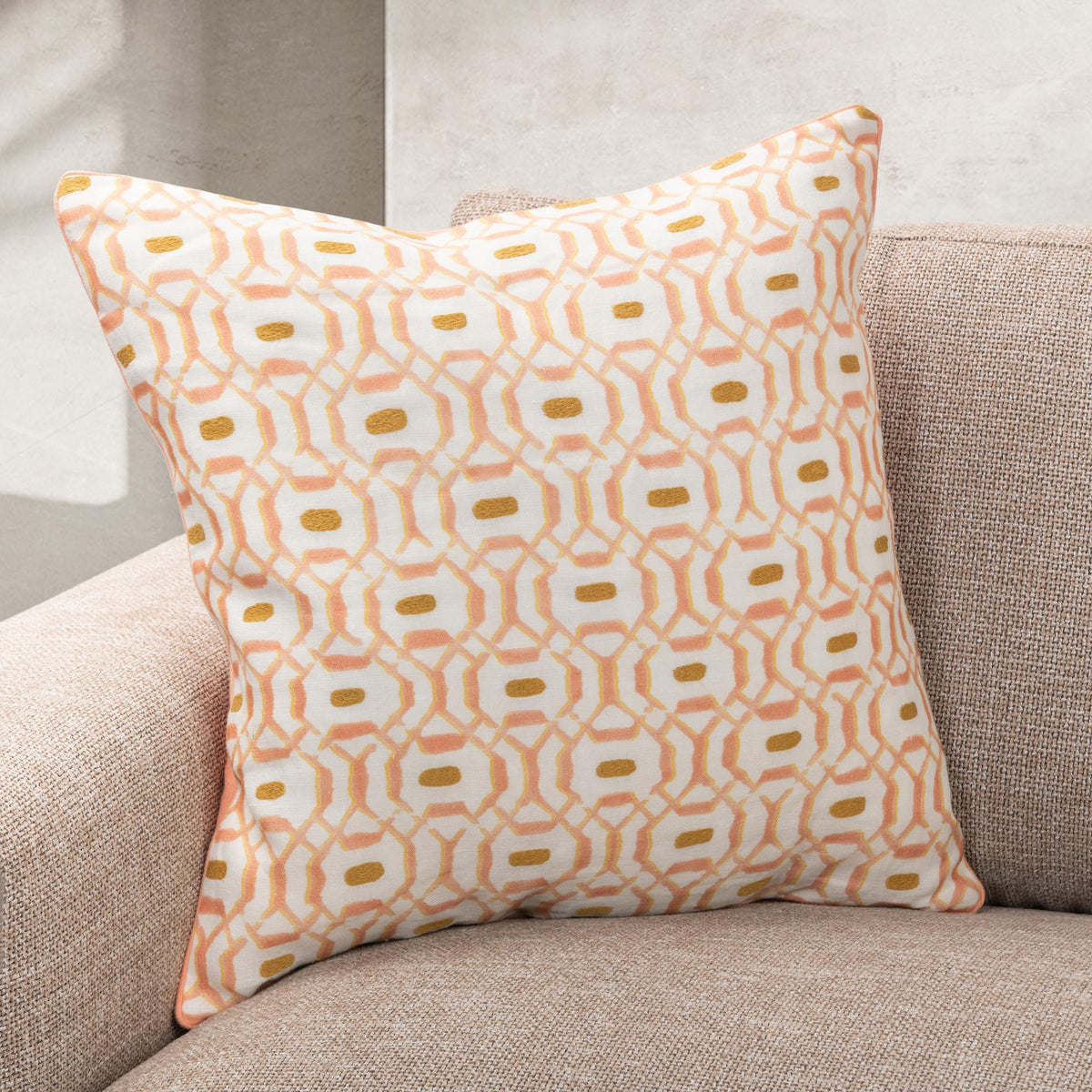Oakmere 4 Pillow