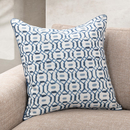 Oakmere 4 Pillow