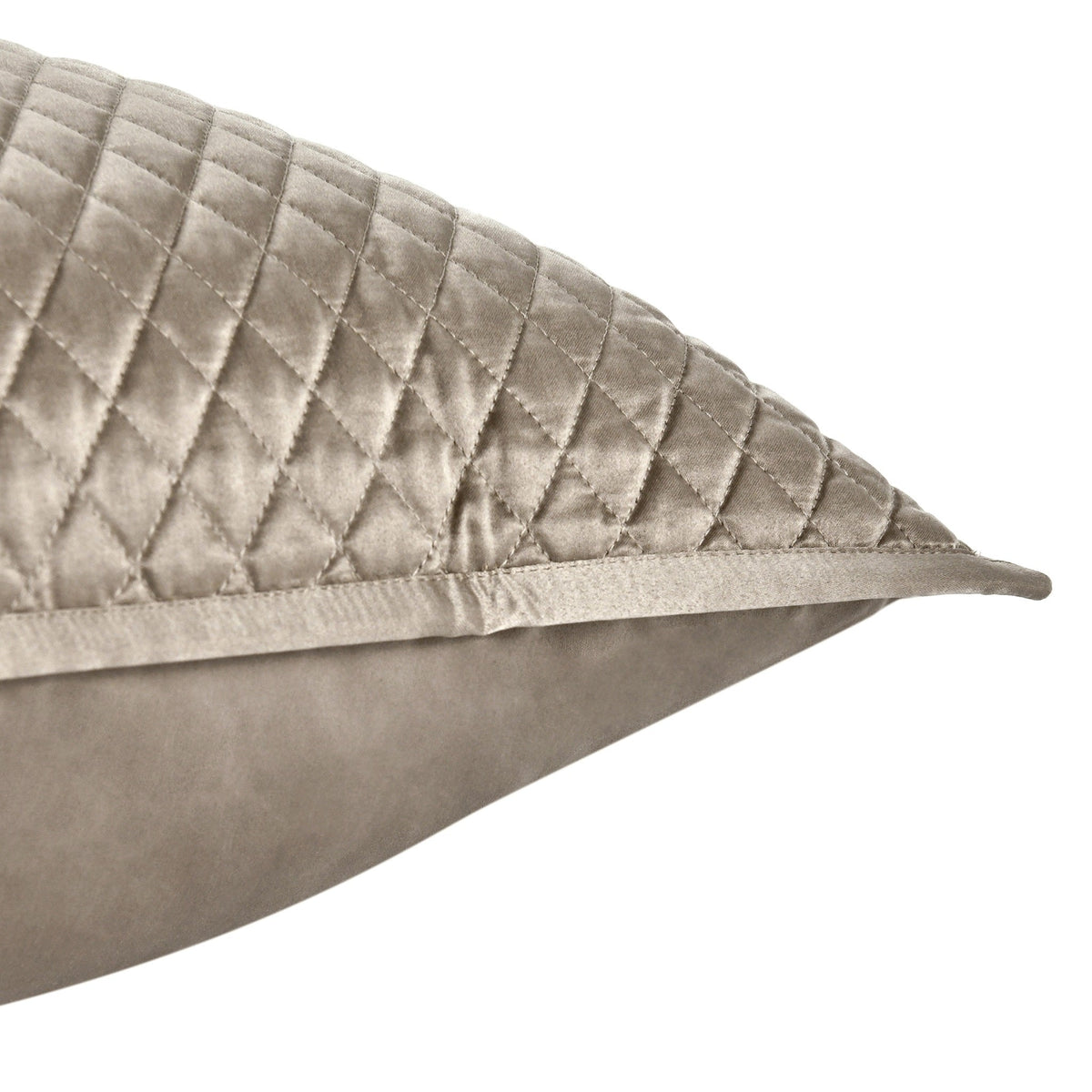 Ellery Quilt Collection