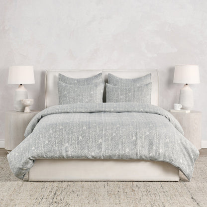 Hollis 3 Duvet Collection
