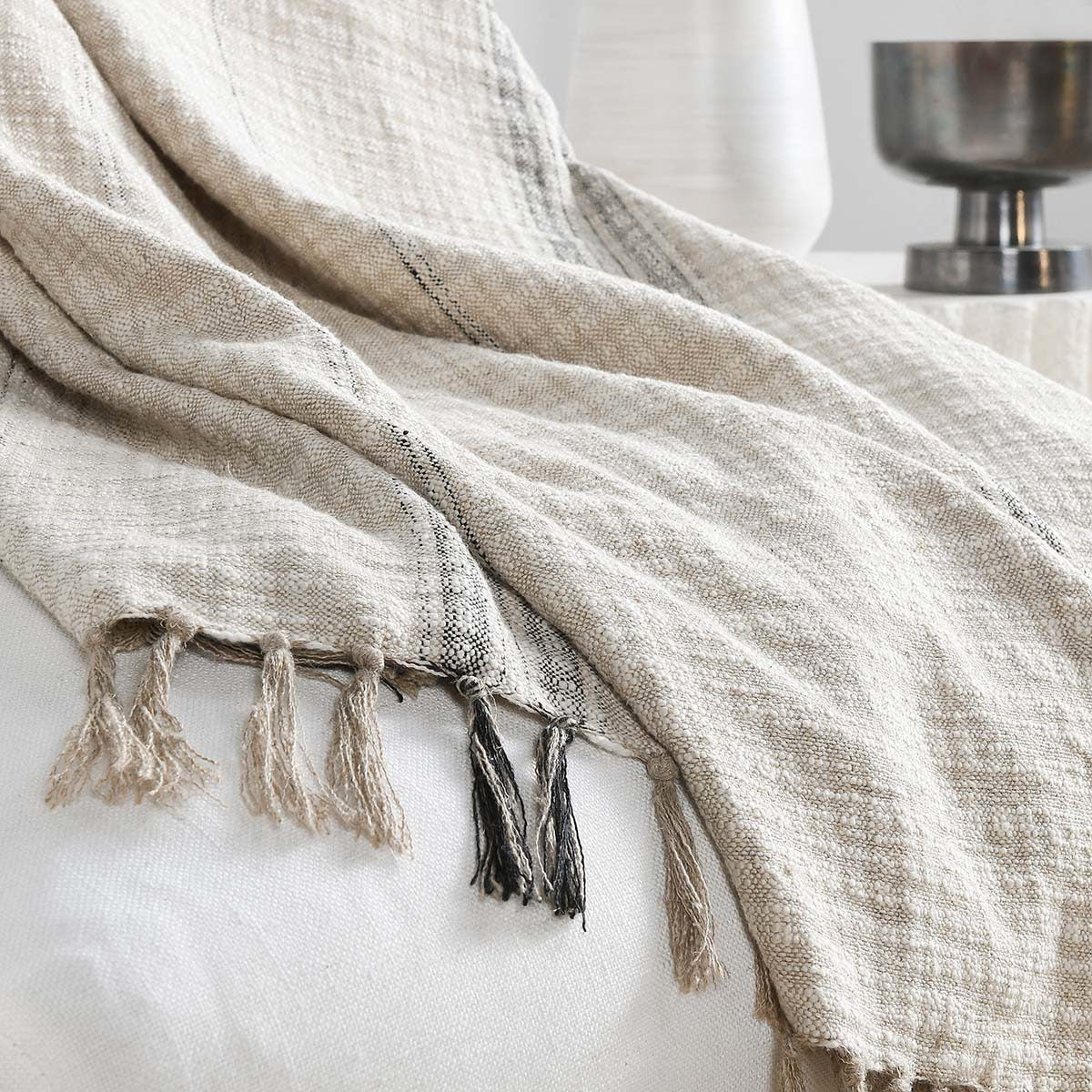 Natural/Black 60% Cotton/40% Linen Blankets & Throw TC Ria Throw 50x70 Collection