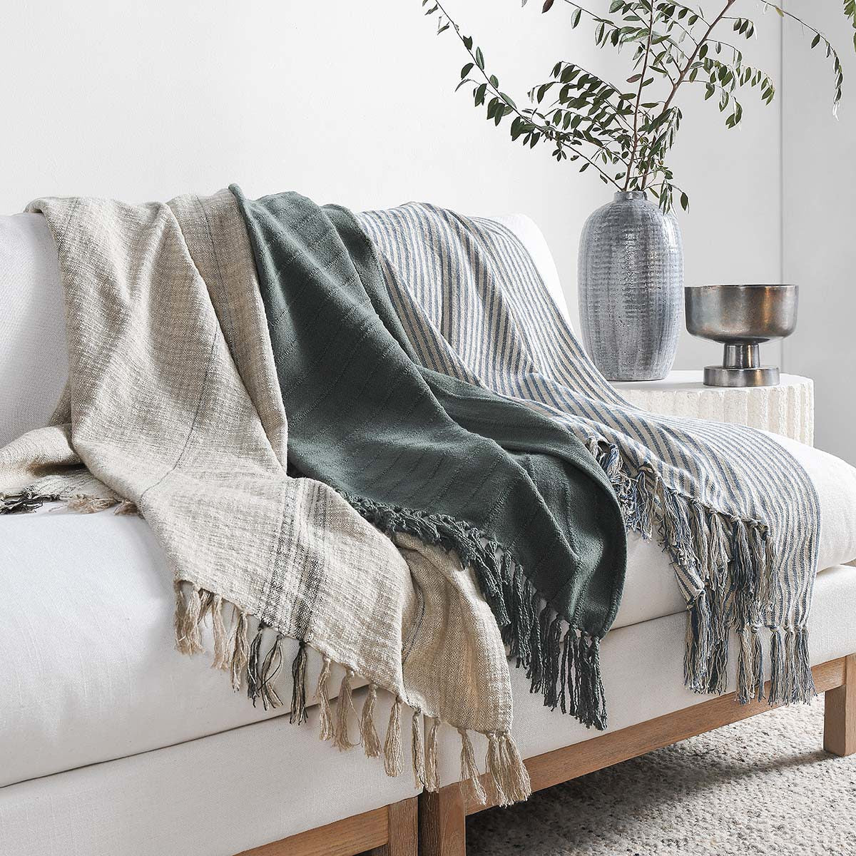 Natural/Black 60% Cotton/40% Linen Blankets & Throw TC Ria Throw 50x70 Collection