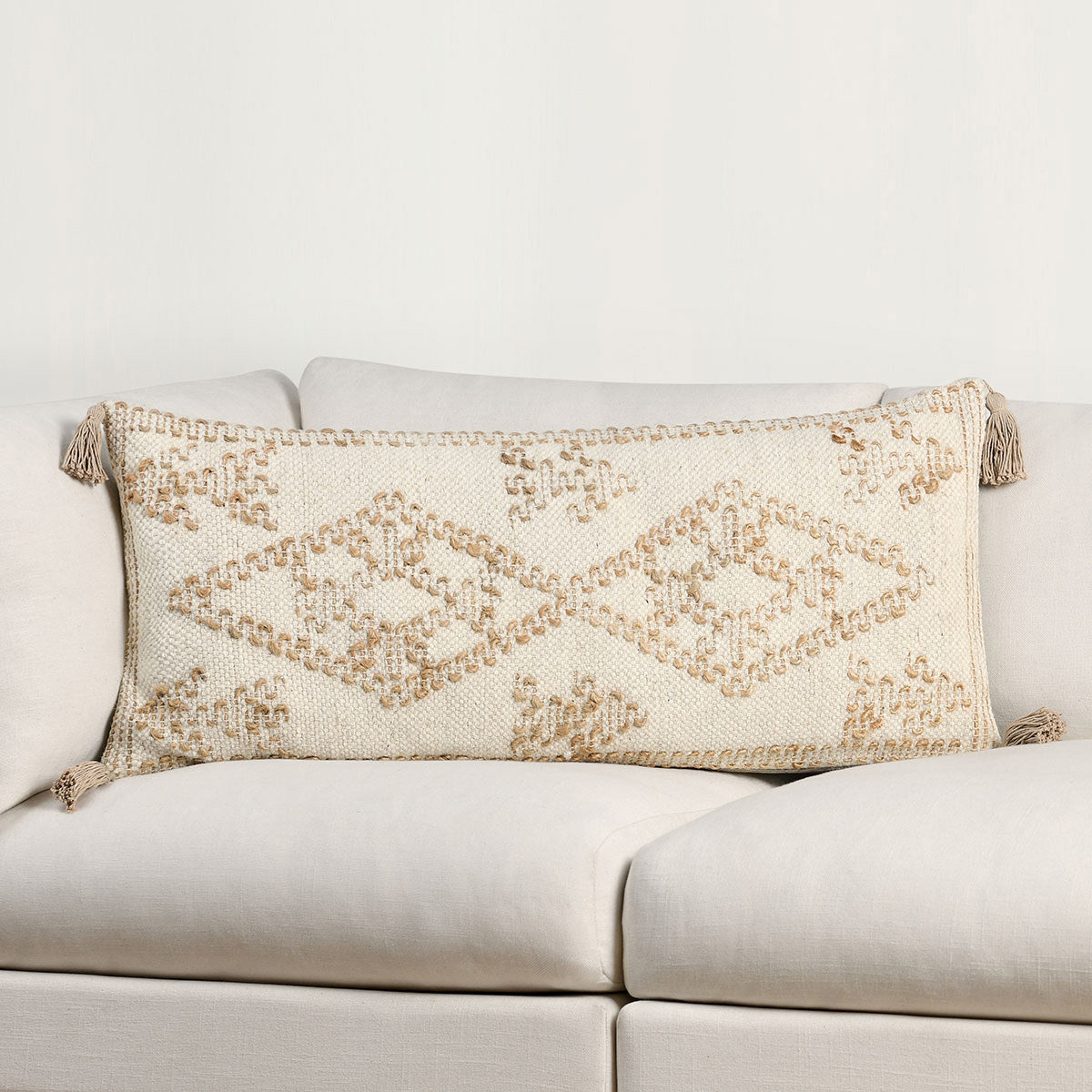 Ivory/Natural Pattern CP Farm 16x36 Collection