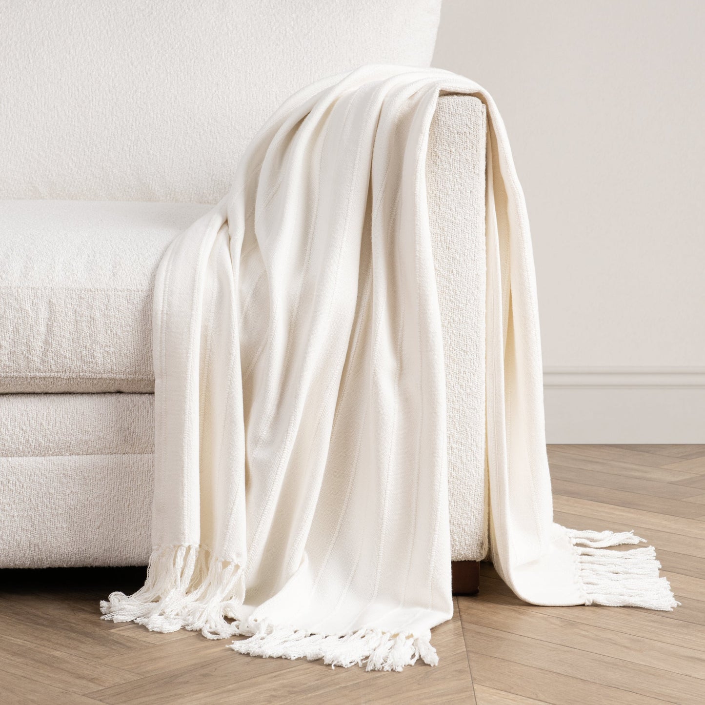 White 50% Cotton/50% Viscose Blankets & Throw TC Hunter 50x70 Throw Collection