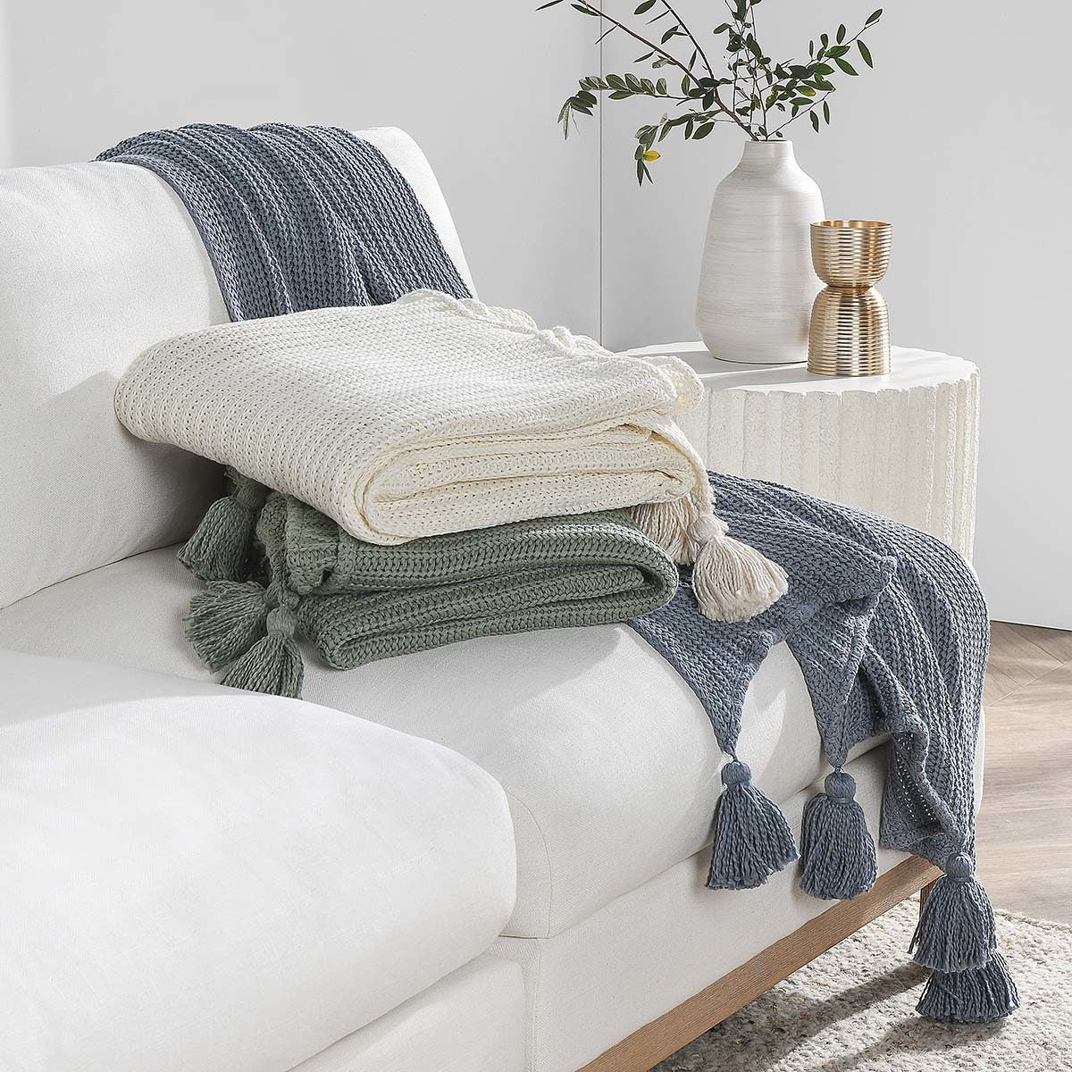 Ivory 100% Cotton Blankets & Throw TC Veda 50x70 Throw Collection
