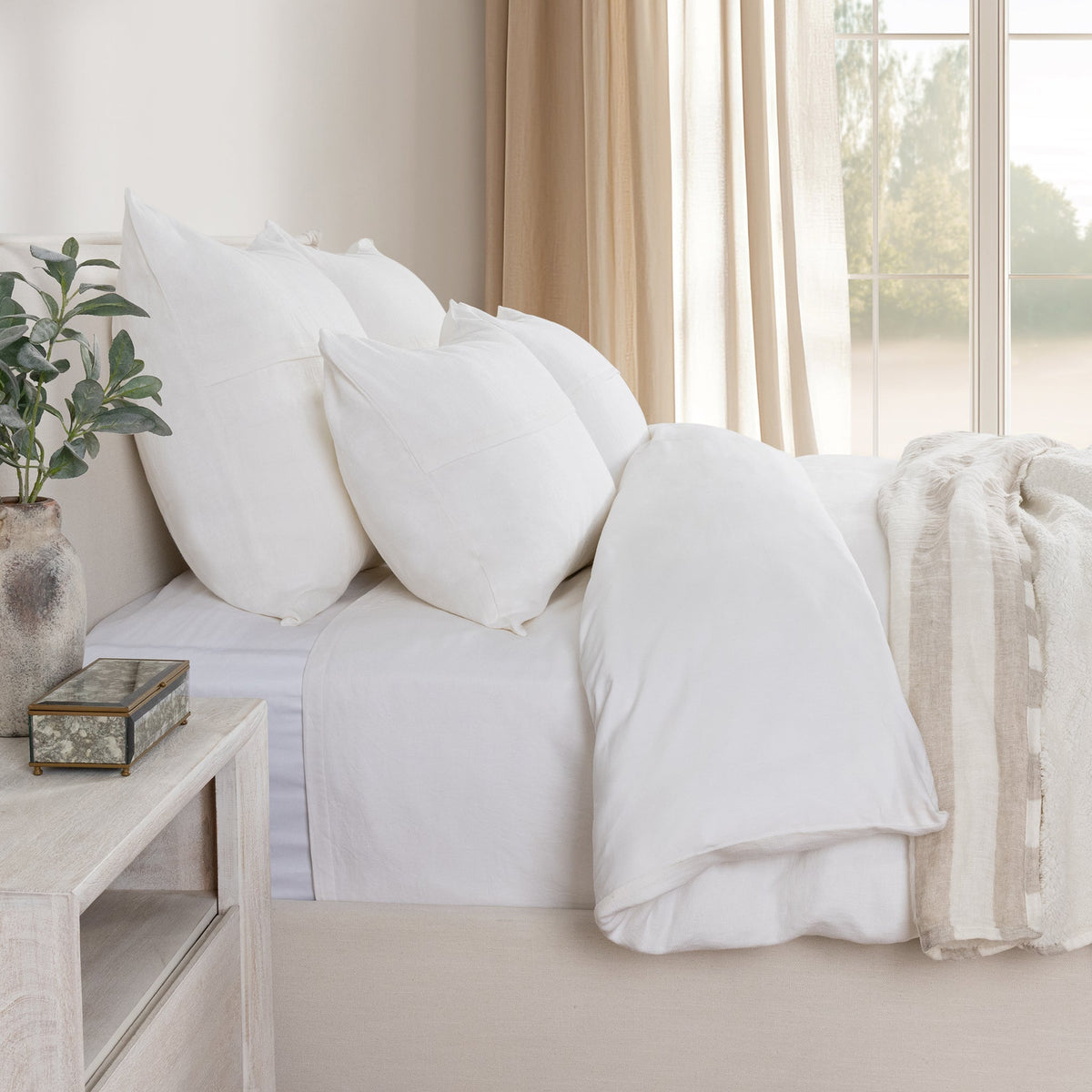 Hollis 2 Duvet Collection