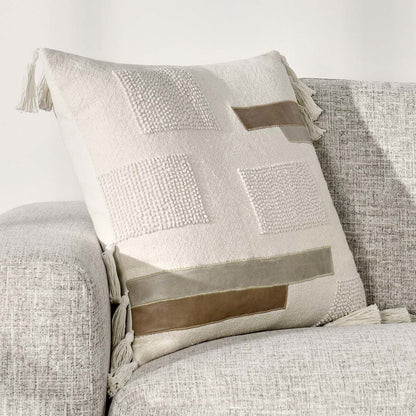 Ivory Pattern MP Packer 22x22 Collection