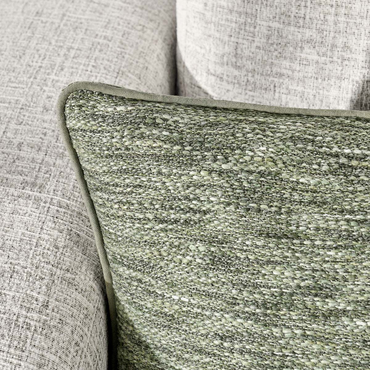 Newbury 9 Pillow