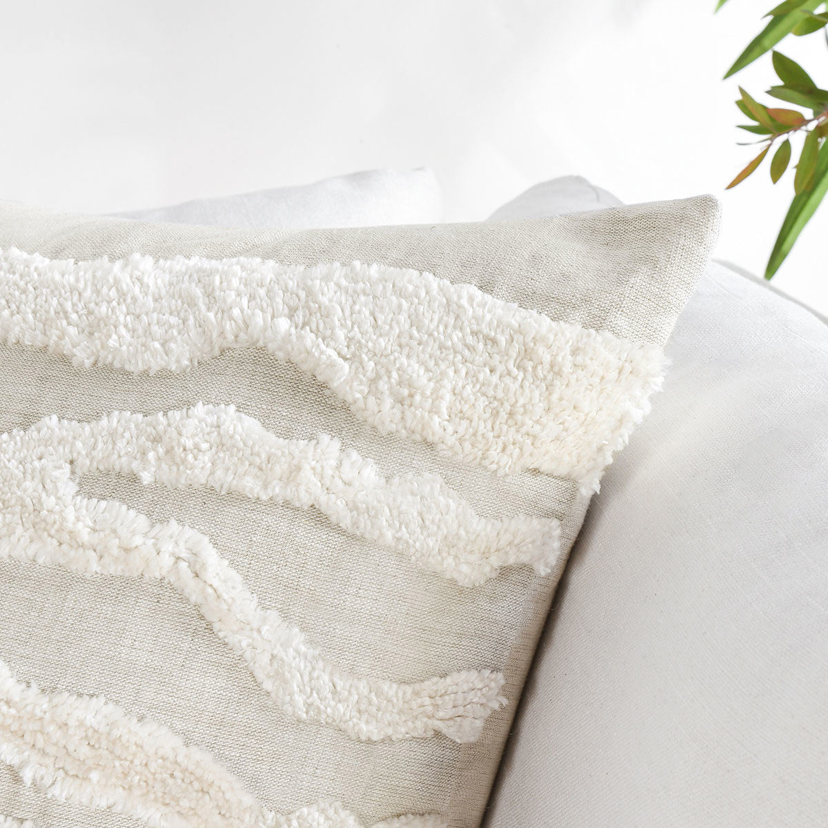 Ivory Pattern ST Passage 22x22 Collection