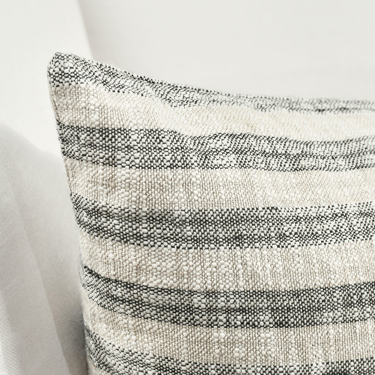 Natural/Black 60% Cotton Pattern VC Linna Multiple Sizes Collection
