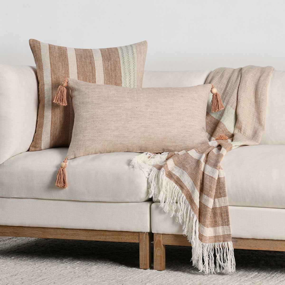 Hazel/ Natural Pattern BW Sherry 22x22 Collection