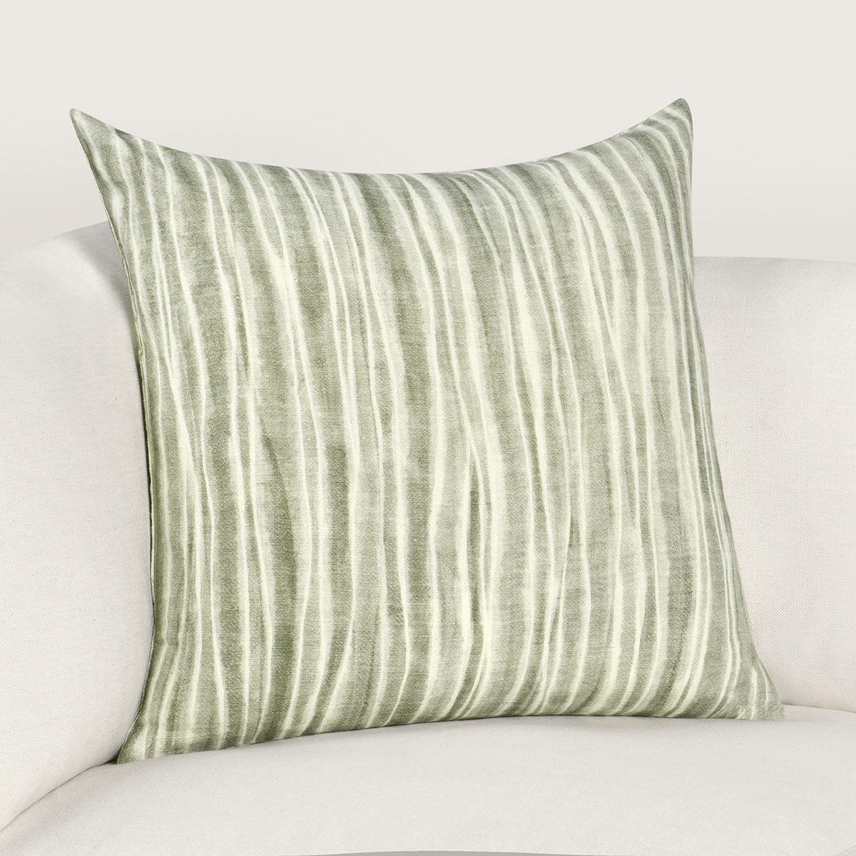 Green 100% Cotton/ Reversible Pattern RN Holston 22x22 Collection