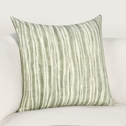 Green 100% Cotton/ Reversible Pattern RN Holston 22x22 Collection